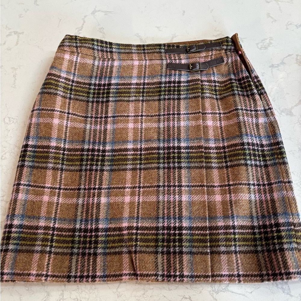 Boden Brown Tan Pink Mini Kilt Skirt for Casual Wear. Size 6